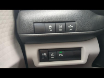 Photo 18 du bon plan SUZUKI Swift 1.2 Hybrid 83ch Pack Auto occasion à 21680 €