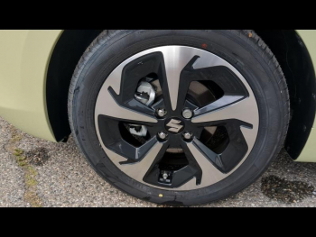 Photo 20 du bon plan SUZUKI Swift 1.2 Hybrid 83ch Pack Auto occasion à 21680 €