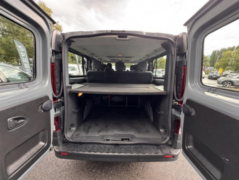 Photo 7 du bon plan NISSAN Primastar Combi L2H1 3t0 2.0 dCi 150ch N-Connecta GSR2B occasion à 29900 €