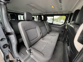 Photo 13 du bon plan NISSAN Primastar Combi L2H1 3t0 2.0 dCi 150ch N-Connecta GSR2B occasion à 29900 €
