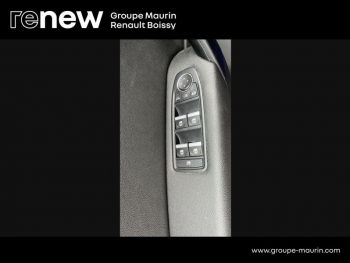 Photo 25 du bon plan RENAULT Captur 1.6 E-Tech Plug-in 160ch Intens occasion à 14700 €