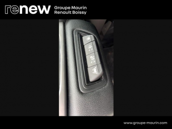 Photo 26 du bon plan RENAULT Captur 1.6 E-Tech Plug-in 160ch Intens occasion à 14700 €