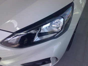 Photo 3 du bon plan FORD Focus 1.0 EcoBoost 125ch mHEV ST-Line X occasion à 18901 €