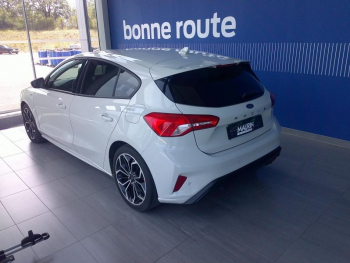 Photo 28 du bon plan FORD Focus 1.0 EcoBoost 125ch mHEV ST-Line X occasion à 18901 €