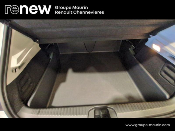 Photo 14 du bon plan RENAULT Clio 1.6 E-Tech full hybrid 145 Evolution occasion à 15490 €