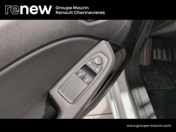 Photo 16 du bon plan RENAULT Clio 1.6 E-Tech full hybrid 145 Evolution occasion à 15490 €