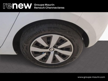 Photo 28 du bon plan RENAULT Clio 1.6 E-Tech full hybrid 145 Evolution occasion à 15490 €
