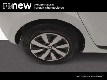 Photo 31 du bon plan RENAULT Clio 1.6 E-Tech full hybrid 145 Evolution occasion à 15490 €