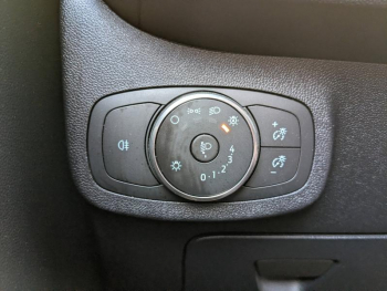 Photo 14 du bon plan FORD Fiesta 1.0 Flexifuel e85 ethanol 95ch ST-Line 5p occasion à 14294 €