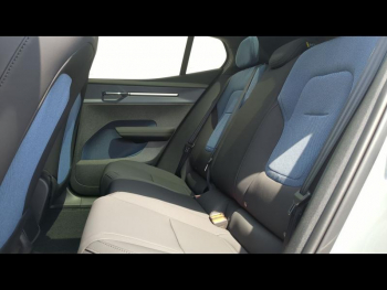 Photo 6 du bon plan VOLVO EX30 Single Extended Range 272ch Ultra occasion à 44900 €