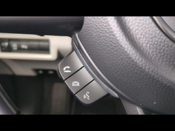 Photo 17 du bon plan SUZUKI Swift 1.2 Hybrid 83ch Pack Auto occasion à 20880 €