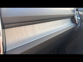 Photo 22 du bon plan VOLVO XC40 B3 163ch Lounge Edition DCT 7 occasion à 43910 €
