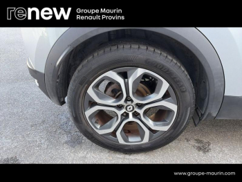 Photo 10 du bon plan RENAULT Captur 1.6 E-Tech hybride 145ch Intens occasion à 17500 €