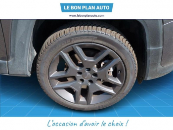 Photo 11 du bon plan JEEP Renegade 1.3 GSE T4 240ch 4xe S AT6 occasion à 19290 €