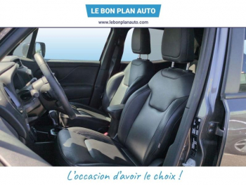 Photo 19 du bon plan JEEP Renegade 1.3 GSE T4 240ch 4xe S AT6 occasion à 19290 €