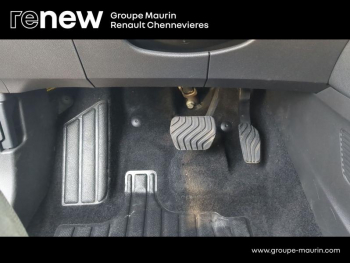 Photo 22 du bon plan RENAULT SYMBIOZ 1.6 E-Tech full hybrid 145ch Iconic occasion à 27999 €