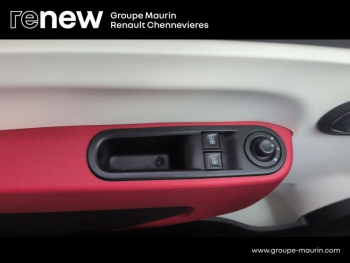 Photo 23 du bon plan RENAULT Twingo 0.9 TCe 90ch Intens EDC Euro6c occasion à 10999 €