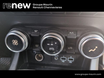 Photo 32 du bon plan RENAULT Arkana 1.6 E-Tech 145ch Intens -21B occasion à 18990 €