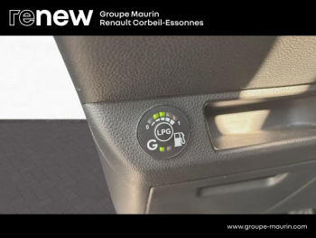 Photo 21 du bon plan RENAULT Clio 1.0 TCe 100ch Evolution GPL occasion à 12890 €