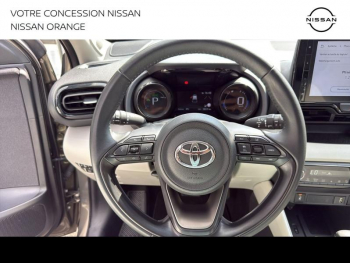 Photo 11 du bon plan TOYOTA Yaris 116h Design 5p MY22 occasion à 18499 €
