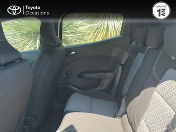Photo 12 du bon plan RENAULT Clio 1.6 E-Tech hybride 140ch Limited -21N occasion à 13990 €