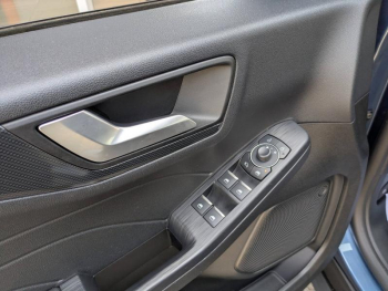 Photo 8 du bon plan FORD Kuga 2.5 Duratec 190ch FHEV E85 ST-Line X BVA occasion à 28900 €