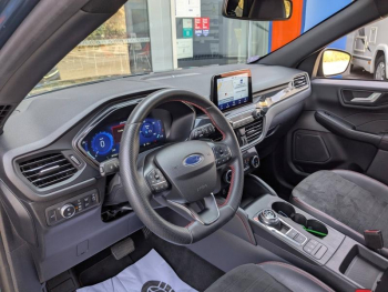 Photo 18 du bon plan FORD Kuga 2.5 Duratec 190ch FHEV E85 ST-Line X BVA occasion à 28900 €
