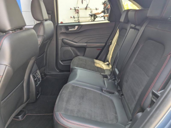 Photo 22 du bon plan FORD Kuga 2.5 Duratec 190ch FHEV E85 ST-Line X BVA occasion à 28900 €