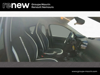 Photo 14 du bon plan RENAULT Twingo E-Tech Electric Urban Night R80 Achat Intégral - 21MY occasion à 13890 €