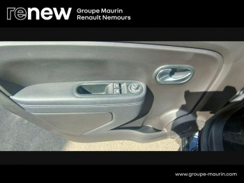 Photo 17 du bon plan RENAULT Twingo E-Tech Electric Urban Night R80 Achat Intégral - 21MY occasion à 13890 €