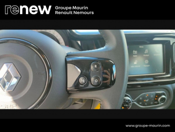 Photo 22 du bon plan RENAULT Twingo E-Tech Electric Urban Night R80 Achat Intégral - 21MY occasion à 13890 €