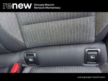 Photo 19 du bon plan RENAULT Clio 1.6 E-Tech 145ch full hybrid Techno occasion à 17490 €