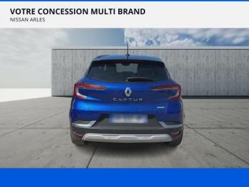 Photo 8 du bon plan RENAULT Captur 1.6 E-Tech hybride 145ch Intens occasion à 17990 €