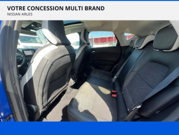 Photo 11 du bon plan RENAULT Captur 1.6 E-Tech hybride 145ch Intens occasion à 17990 €