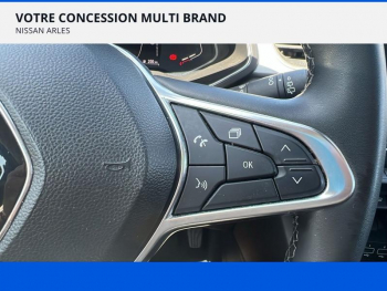 Photo 21 du bon plan RENAULT Captur 1.6 E-Tech hybride 145ch Intens occasion à 17990 €
