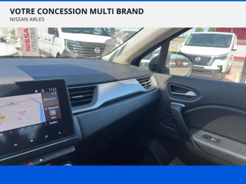 Photo 22 du bon plan RENAULT Captur 1.6 E-Tech hybride 145ch Intens occasion à 17990 €