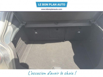 Photo 12 du bon plan MERCEDES-BENZ Classe A 200 WhiteArt Edition 7G-DCT occasion à 17750 €
