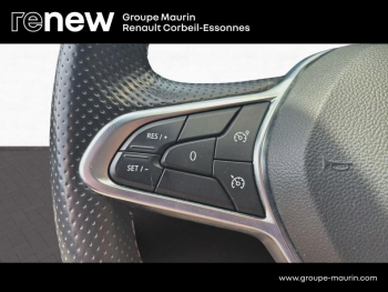 Photo 21 du bon plan RENAULT Captur 1.6 E-Tech hybride rechargeable 160ch RS Line occasion à 17990 €