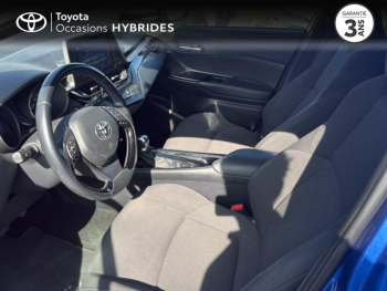 Photo 11 du bon plan TOYOTA C-HR 122h Edition 2WD E-CVT RC18 occasion à 19980 €
