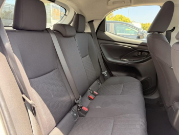 Photo 24 du bon plan TOYOTA Yaris 116h Dynamic 5p MY22 occasion à 19189 €