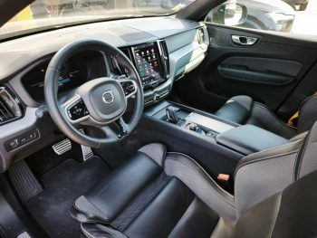 Photo 8 du bon plan VOLVO XC60 T8 AWD 310 + 145ch Polestar Engineered Geartronic occasion à 41290 €