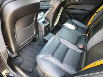 Photo 9 du bon plan VOLVO XC60 T8 AWD 310 + 145ch Polestar Engineered Geartronic occasion à 41290 €