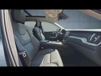 Photo 9 du bon plan VOLVO XC60 T6 Hybride Rechargeable 350ch Ultra Style Chrome Geartronic 8 AWD occasion à 52990 €