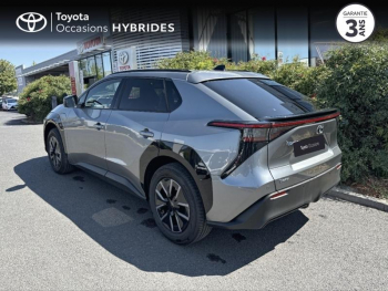Photo 2 du bon plan TOYOTA bZ4X 224ch 11kW Grande Autonomie Design MC25 occasion à 37690 €