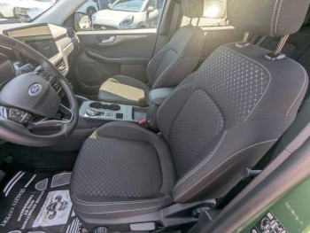 Photo 11 du bon plan FORD Kuga 2.5 Duratec 180ch Hybrid FlexiFuel Titanium Powershift occasion à 31870 €