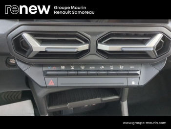 Photo 28 du bon plan DACIA Duster 1.8 hybrid 155ch Journey occasion à 27500 €
