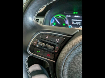 Photo 16 du bon plan KIA Niro 1.6 GDi 105ch ISG + Plug-In 60.5ch Premium DCT6 occasion à 15990 €