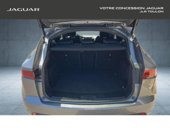 Photo 19 du bon plan JAGUAR E-Pace P300e PHEV 309ch R-Dynamic S occasion à 39990 €