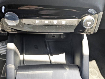 Photo 19 du bon plan FORD Kuga 2.5 Duratec 180ch Hybrid FlexiFuel ST-Line Powershift occasion à 33830 €