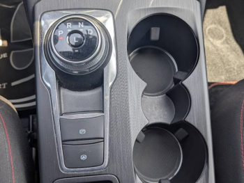 Photo 20 du bon plan FORD Kuga 2.5 Duratec 180ch Hybrid FlexiFuel ST-Line Powershift occasion à 33830 €